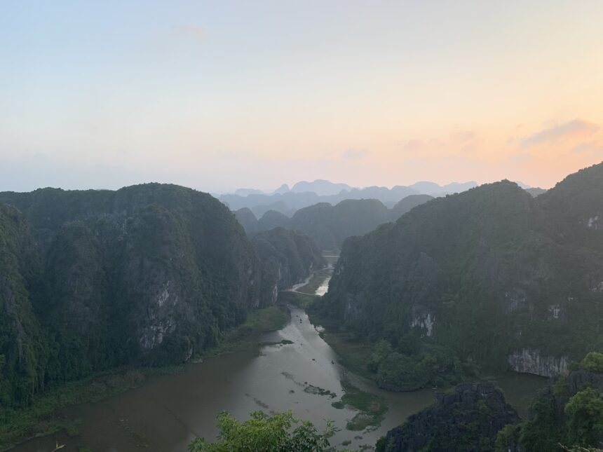 Vietnam Travel Guide